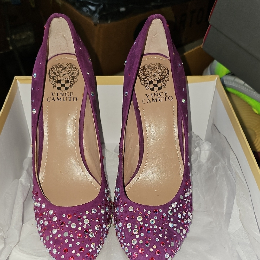 Vince Camuto Fuchsia Embellished Heels - Picture 4 of 4